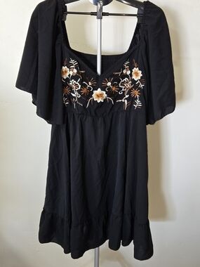 SHEIN Curve Black Dress with Cream & Tan Floral Embroidery Boho Style Size 3XL